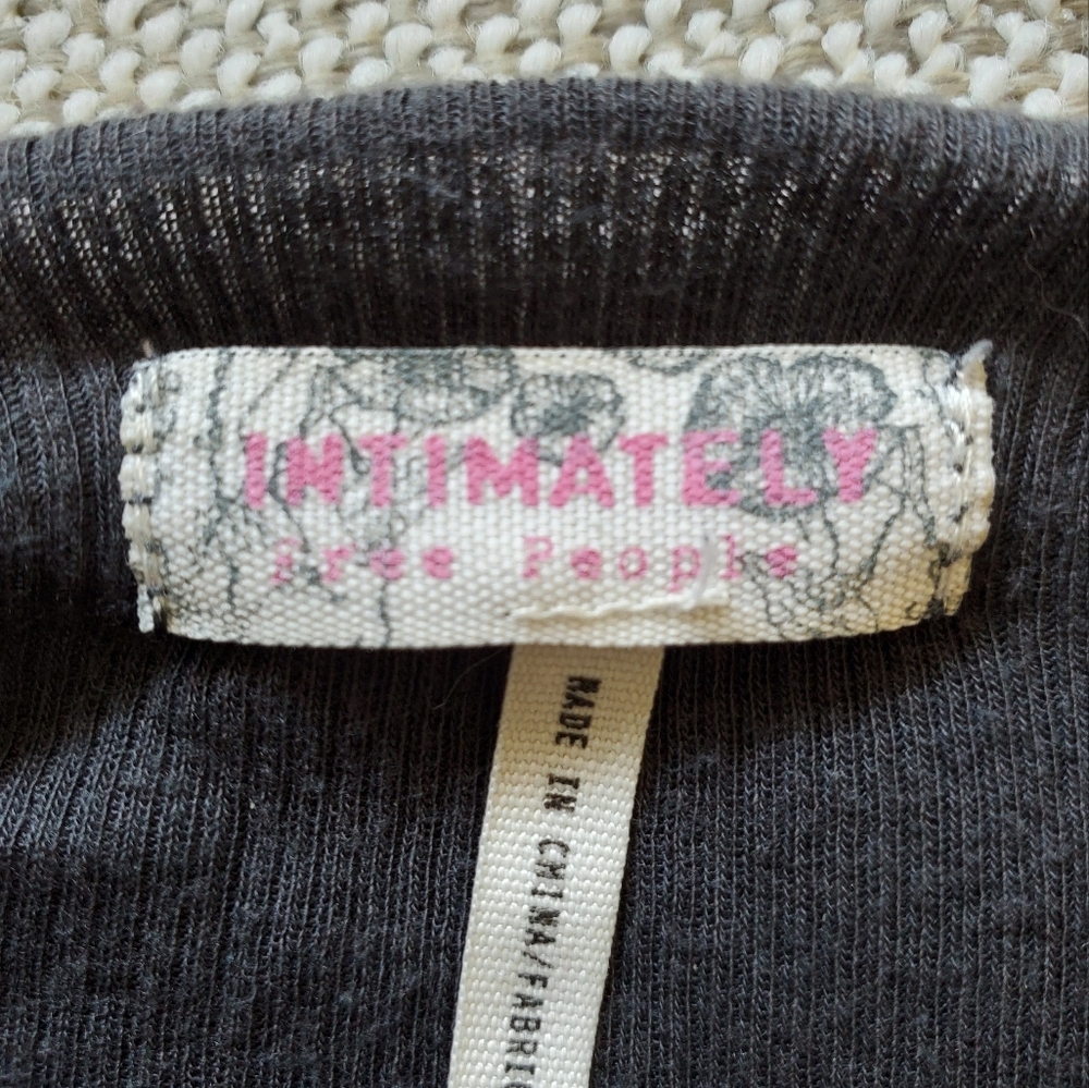 Free People Gray Fitted Long Sleeve Tee.  Size Small - Picture 4 of 5